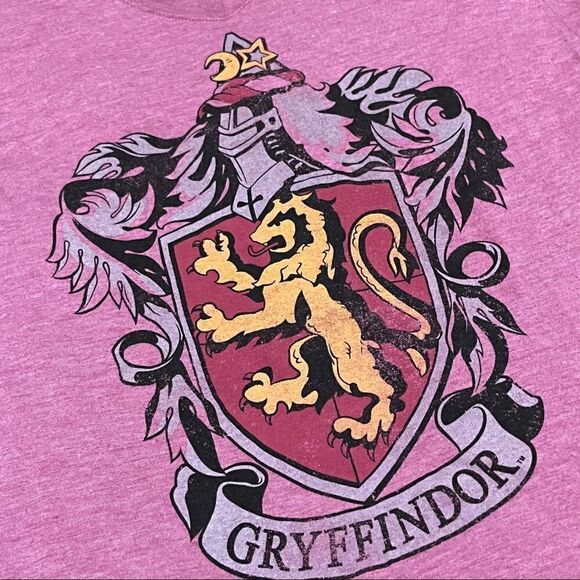 Harry Potter Gryffindor Mauve Graphic T-shirt S NWT - Picture 2 of 3